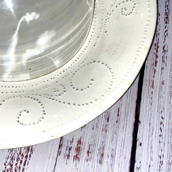Shabby chic plate with glass dome lid - Picture 4 of 5